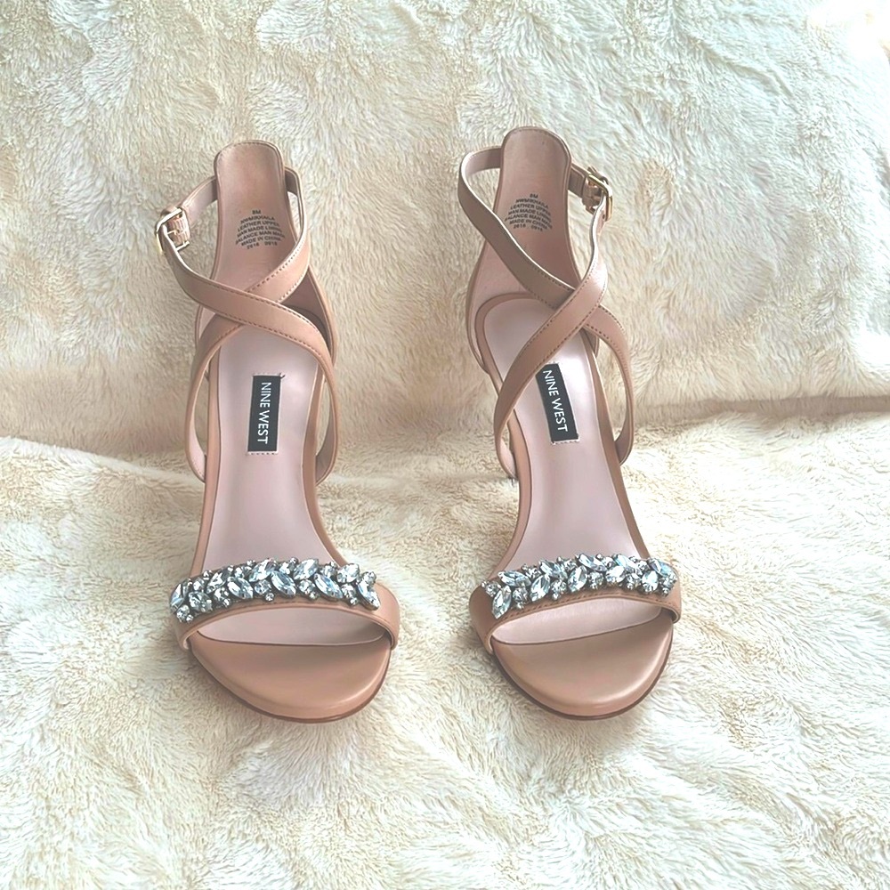 Nine West Khaila Natural 3.5” Heel 8M